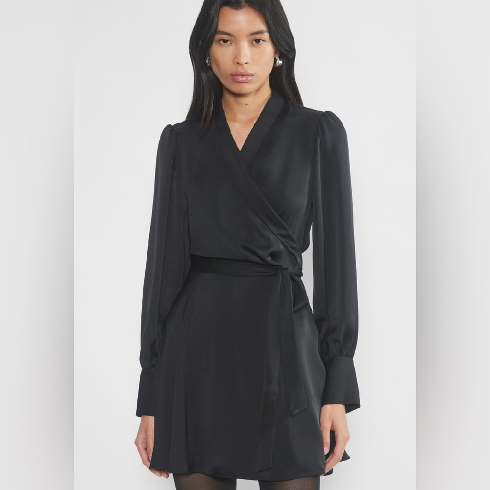 Aritzia Babaton Hyde Satin Mini - Long Sleeve Wrap Dress